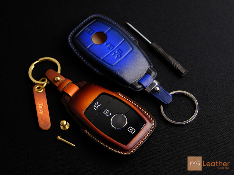 High-quality Mercedes GLB-Class key fob cover made of top-quality Veg-tanned leather.