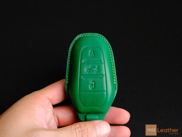 High-quality Peugeot 5008 key fob cover with superb scratch protection design