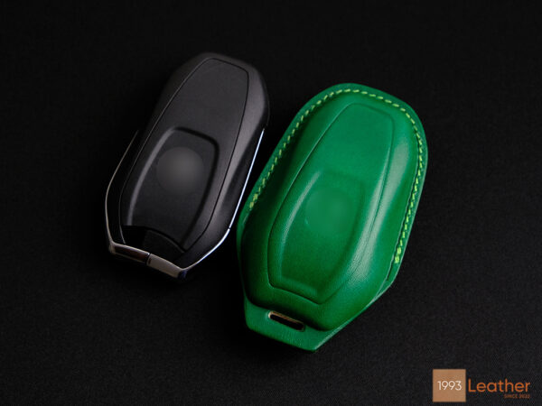 Back view of a Peugeot 5008 key fob cover, made of premium leather with a snug fit for the key.