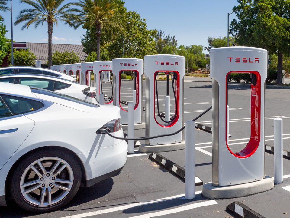 Tesla tutorial reduces the cost of charging a tesla