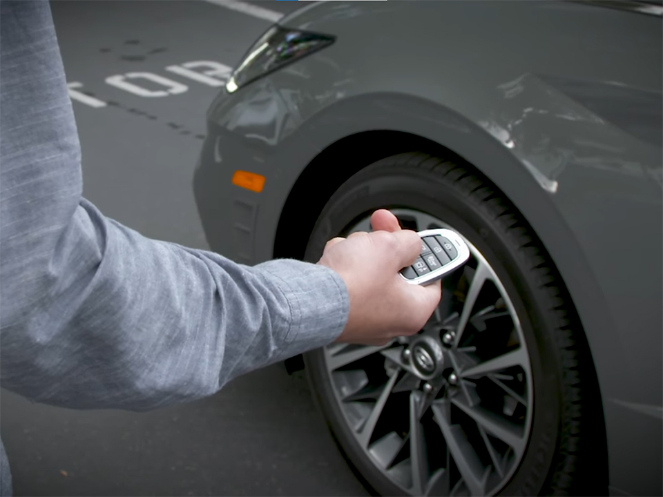 Locking/ Opening Hyundai SantaFe Doors and Sunroof