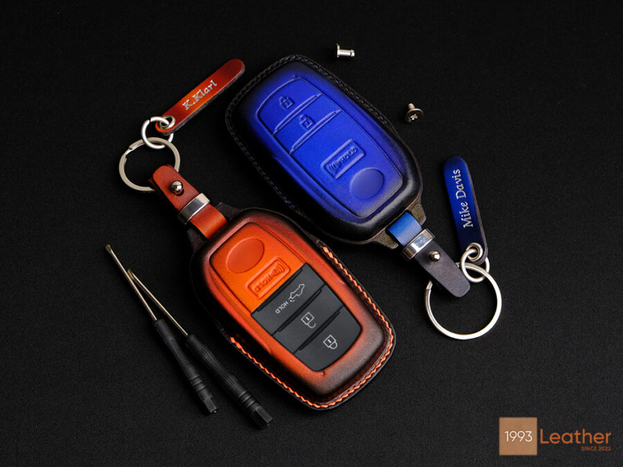 Toyota Tacoma key fob cover featuring high-quality Veg-Tanned leather.