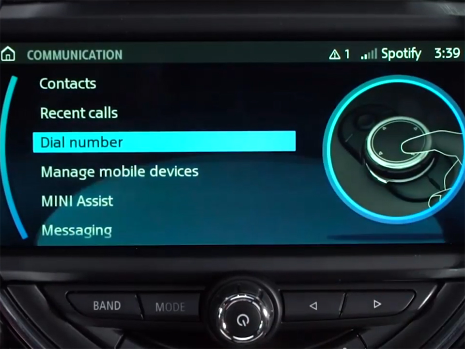 What 3 Superb Features on MINI Connected With Touchscreen