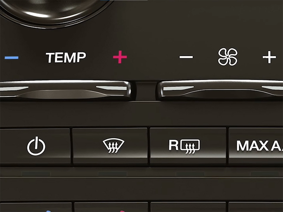 All Modern Features in Lincoln Climate Control