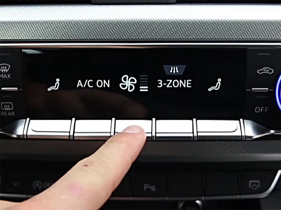 Comfortable Air Quality: Audi Automatic Climate Control System