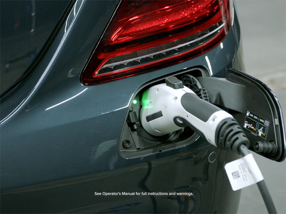 Charge Your Mercedes Plug-in Hybrid: A Step-by-step Guide