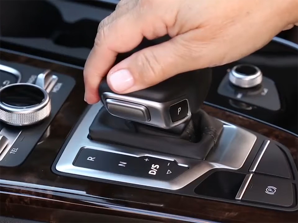 How Easy to Control Audi Gear Shift Operation