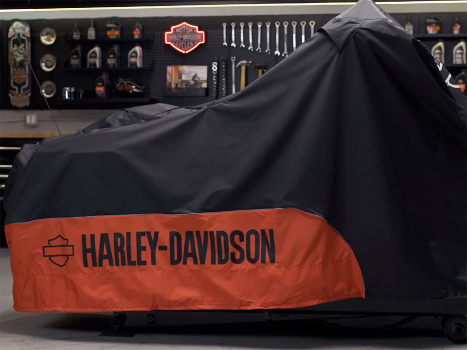 Protecting your Harley with Indoor/Outdoor Motorcycle Cover