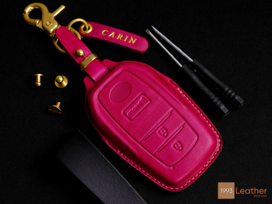 Toyota Corolla key fob cover made of premium Veg-tanned leather, showcasing exceptional craftsmanship.