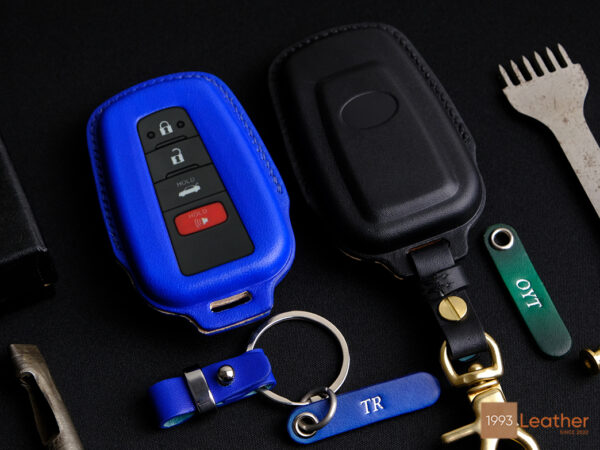 Toyota Camry key fob cover featuring a sophisticated and luxurious design for a refined look.