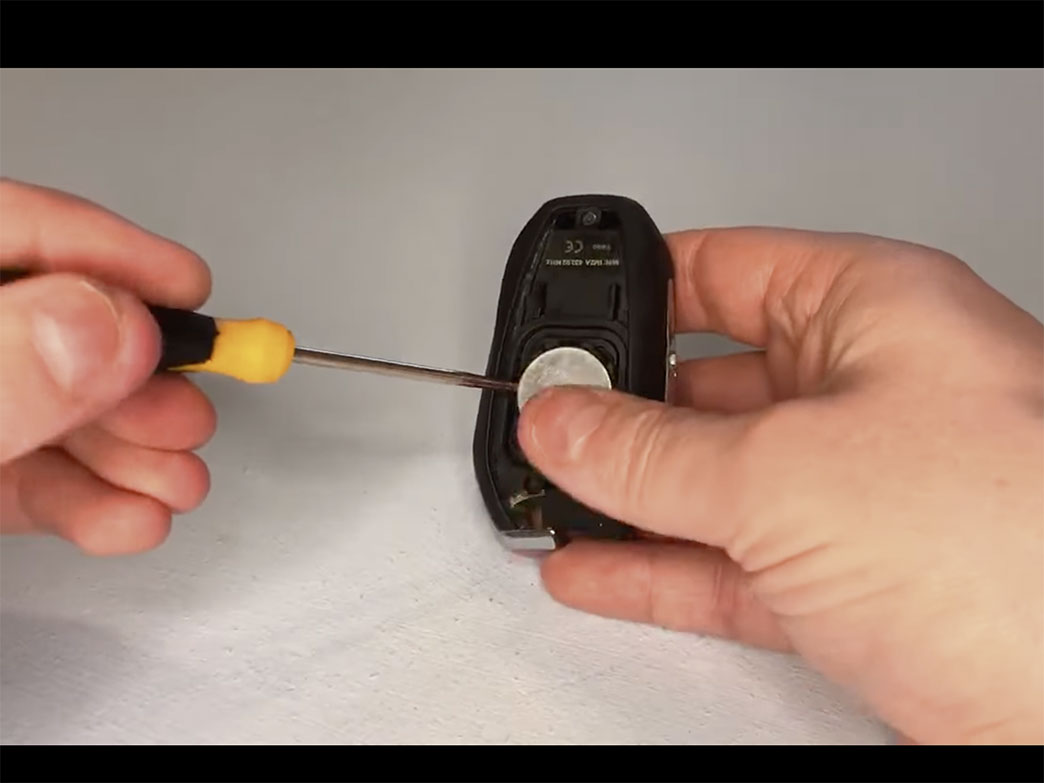 How To Change Peugeot 5008 Key Fob Battery