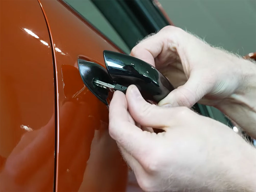 How to access Porsche Emergency Key