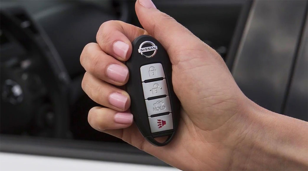 Using amazing features of Nissan Versa intelligent key