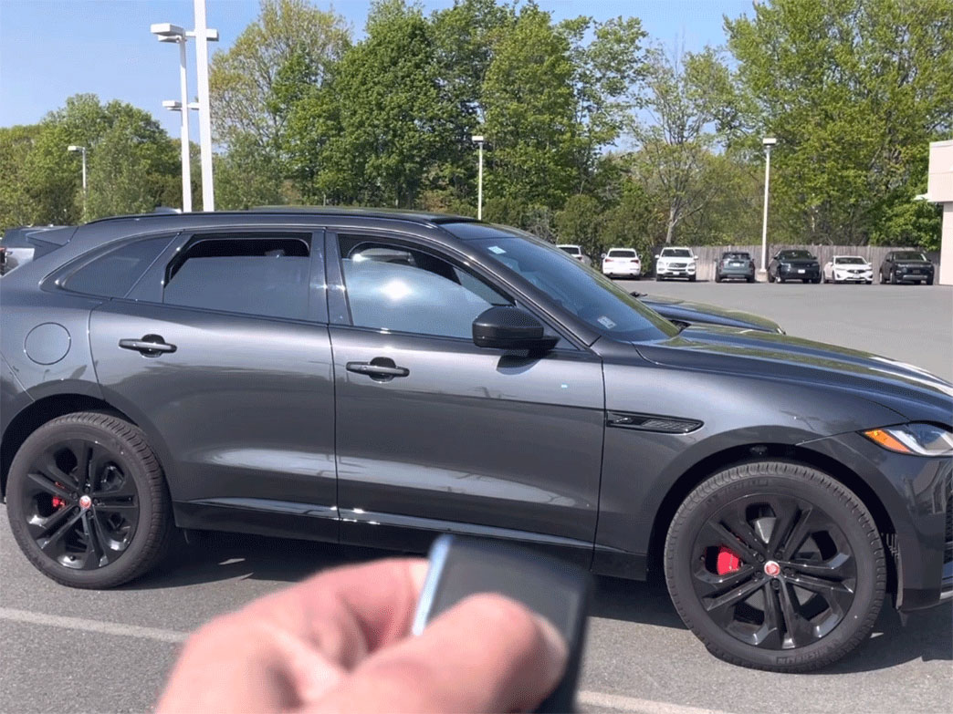 Using Jaguar F-pace key to open window