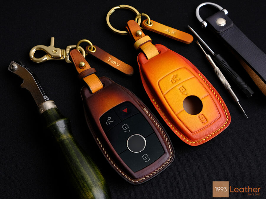 High-quality Mercedes CLA-Class and CLS-Class key fob cover crafted from Veg-tanned leather.