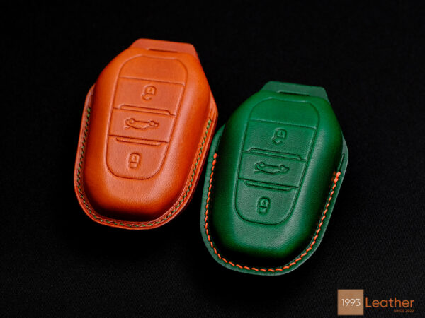 Peugeot 508 key fob cover designed to protect against scratches while maintaining durability.