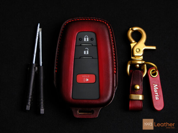 High-quality Toyota Prius key fob cover made of premium veg-tanned leather.