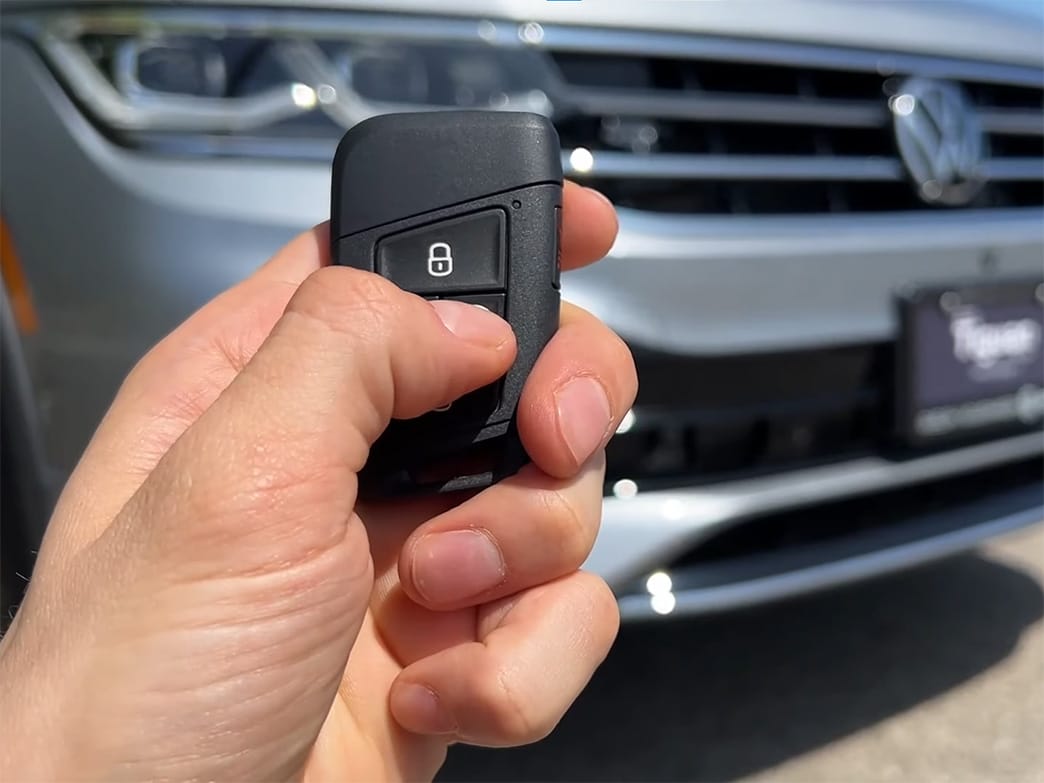 How to use Volkswagen Remote Start key