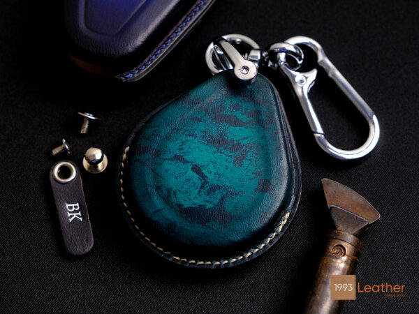 Elevate your style with our curated selection of Harley Davidson key wallets.