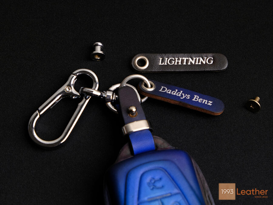 VinFast VF 6 key fob cover with a free engraved tag and four hardware options.