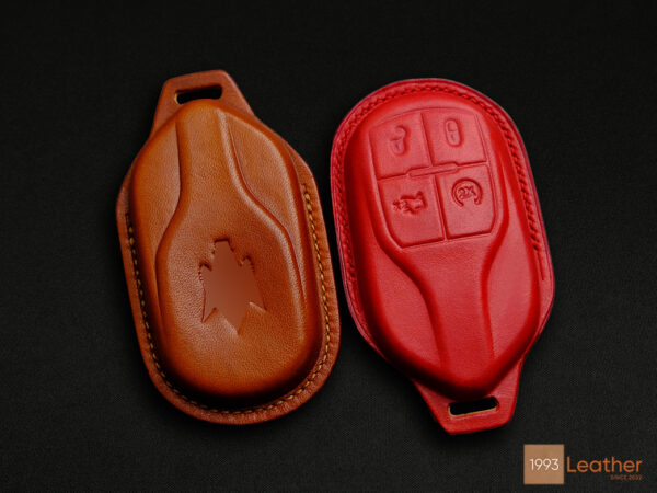 Maserati Grecale key fob cover made of high-quality Veg-Tanned leather