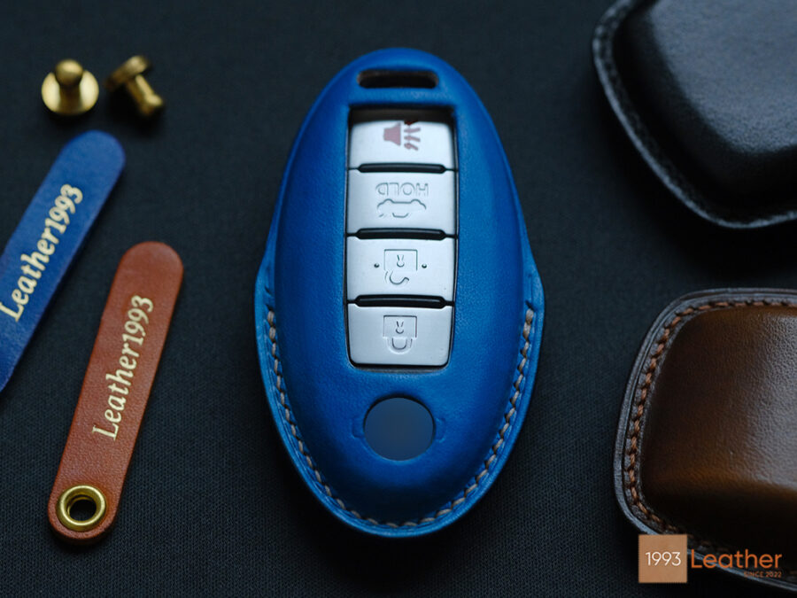 Nissan Versa key fob cover designed to provide effective scratch protection.