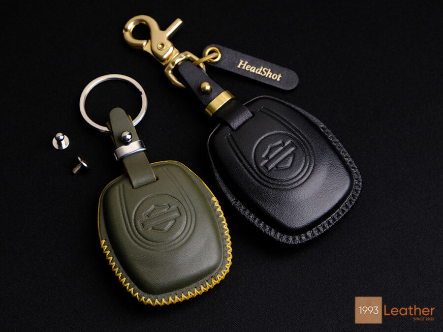 Softail Standard Key Fob Cover made of premium Veg Tan leather for durability and elegance.