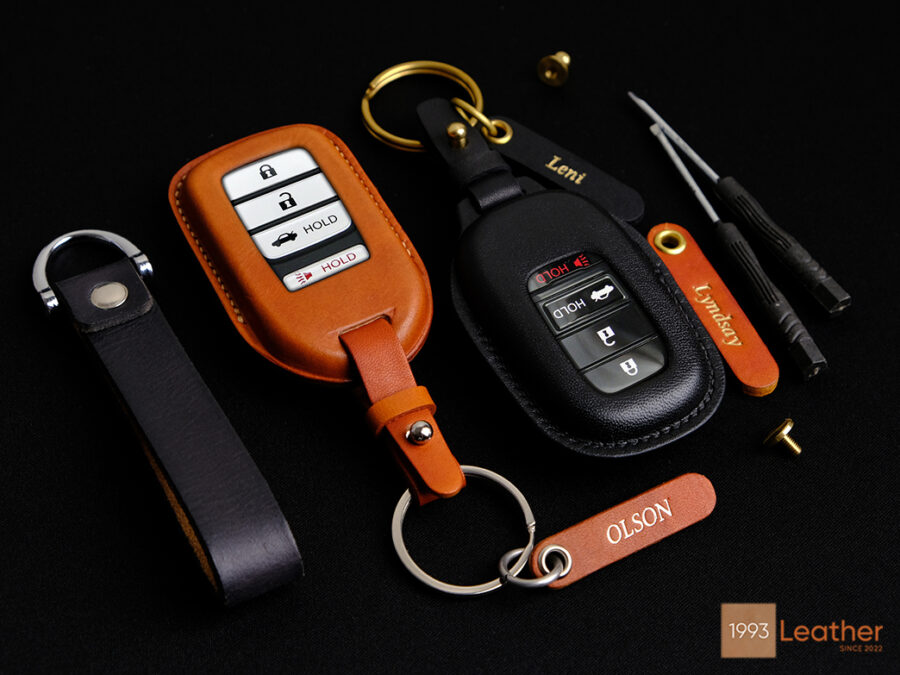 High-quality Honda Prologue key fob cover made of premium Vegtan leather for durability and elegance.