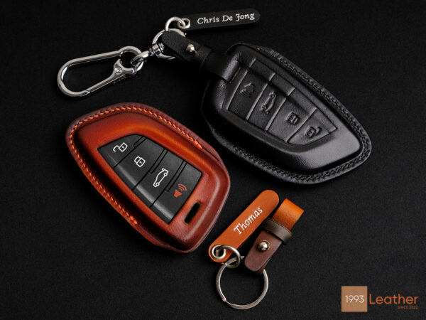 High-quality handcrafted Vegtan leather key fob cover for Toyota Supra.