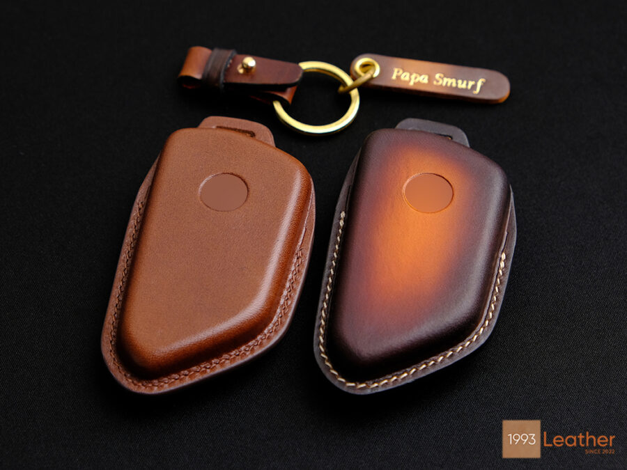 High-quality Volkswagen Atlas key fob cover providing scratch protection.