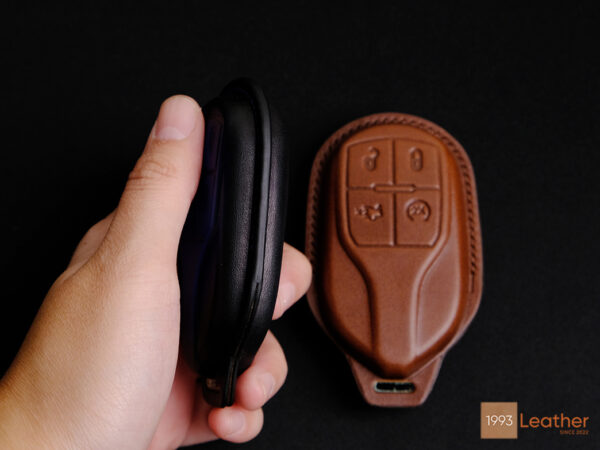 Maserati GranTurismo GranCabrio key fob cover designed for a superb and comfortable grip.v