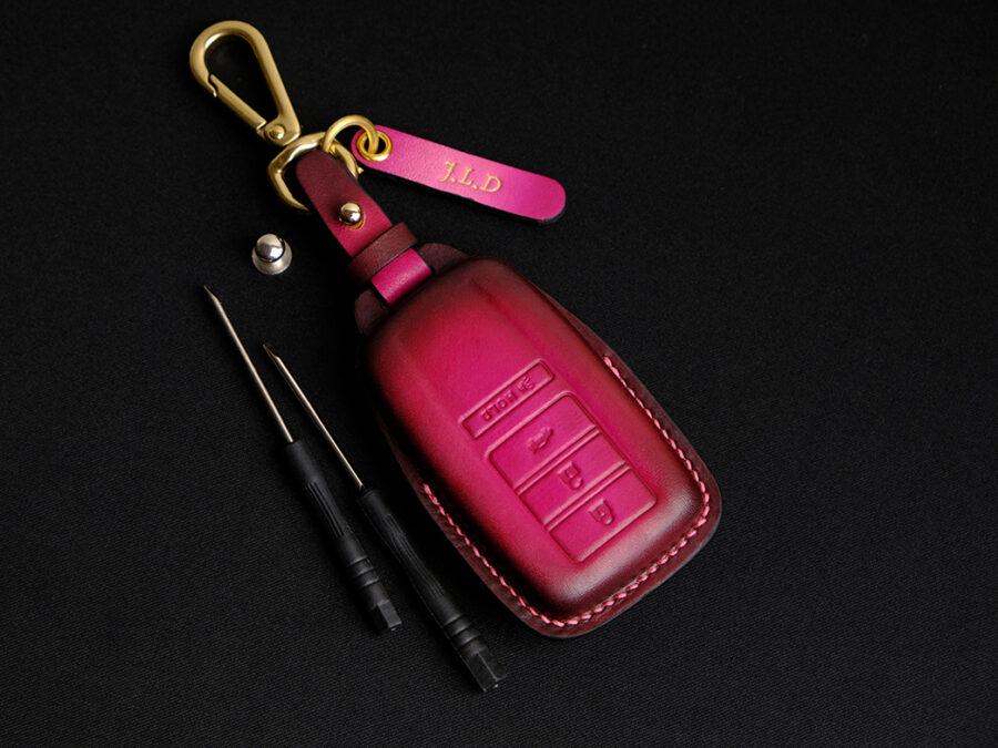 Acura TLX leather key fob cover crafted from top-quality Vegtan leather