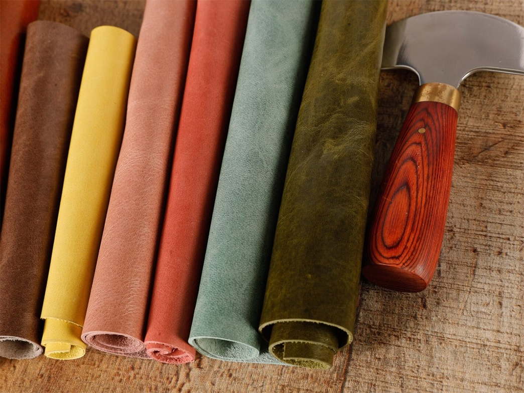 Pull up aniline cowhide